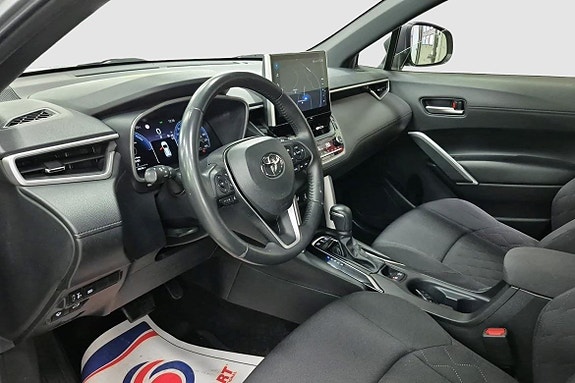 Toyota Corolla Cross 7 of 11