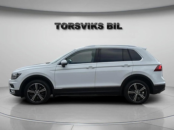 Volkswagen Tiguan 3 of 26