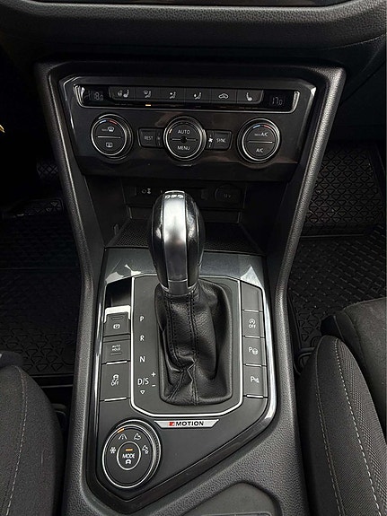 Volkswagen Tiguan 22 of 26