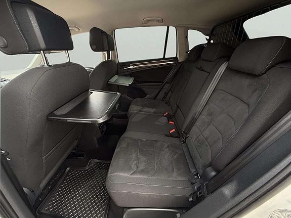 Volkswagen Tiguan 16 of 26