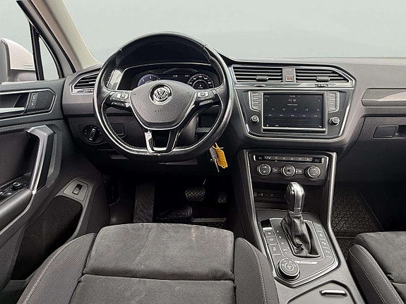 Volkswagen Tiguan 11 of 26