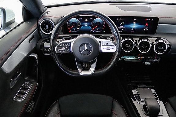 Mercedes-Benz CLA180 10 of 19