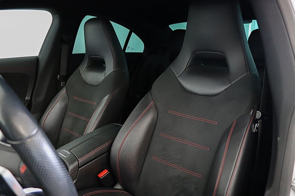 Mercedes-Benz CLA180 8 of 19