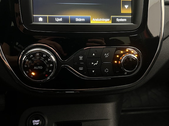 Renault Captur 21 of 29