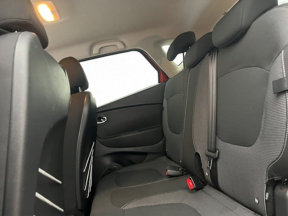 Renault Captur 24 of 29