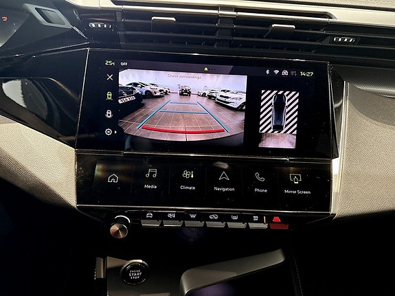 Peugeot 408 8 of 15