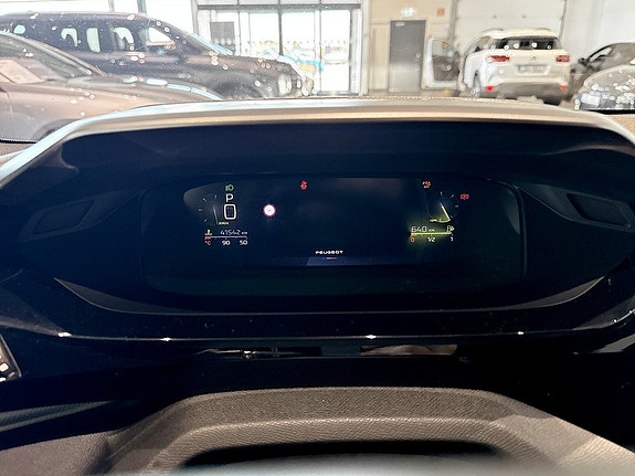 Peugeot 408 7 of 15