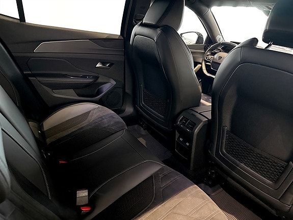 Peugeot 408 12 of 15