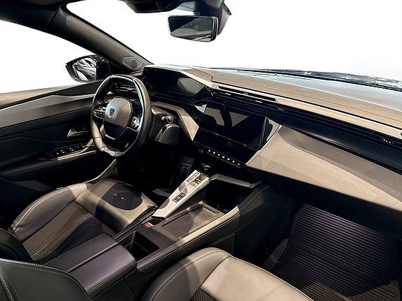 Peugeot 408 11 of 15