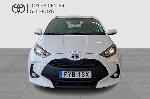 Toyota Yaris 7 of 13