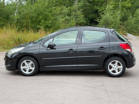 Peugeot 207 10 of 18