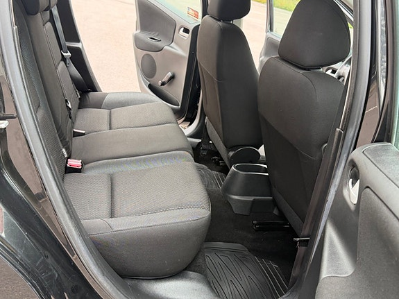 Peugeot 207 11 of 18