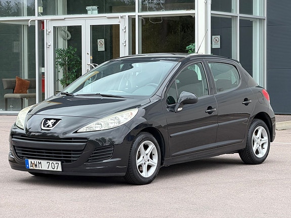 Peugeot 207 3 of 18
