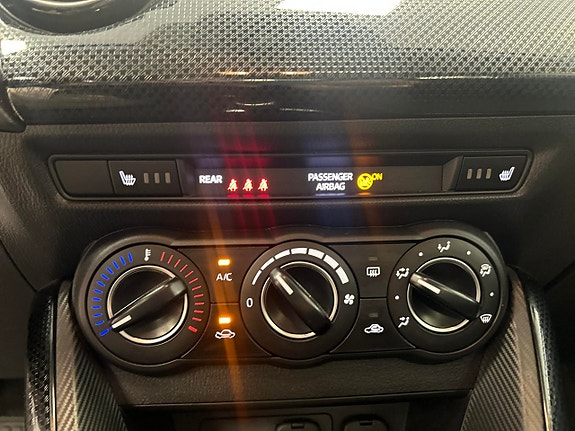 Mazda 2 13 of 15