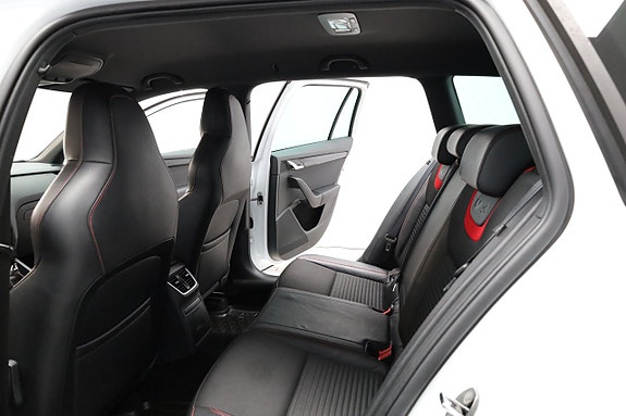 Skoda Octavia 15 of 23
