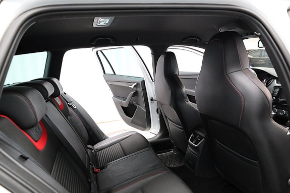 Skoda Octavia 16 of 23