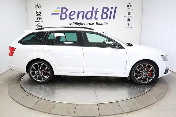 Skoda Octavia 13 of 23