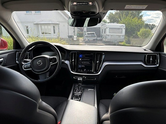 Volvo V60 4 of 5
