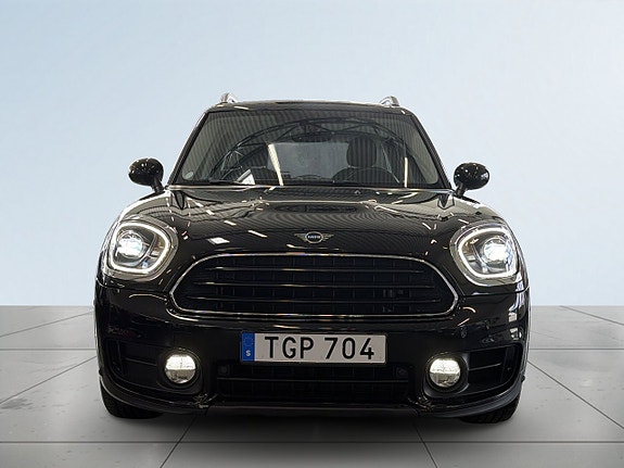 MINI Countryman Cooper 2 of 19