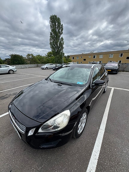 Volvo V60 11 of 11