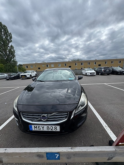 Volvo V60 9 of 11