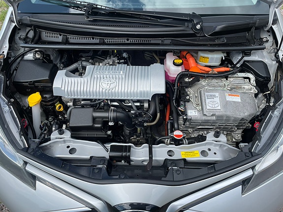 Toyota Yaris 5 of 5