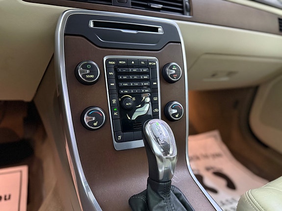 Volvo S80 13 of 17