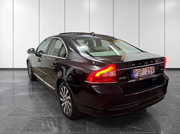 Volvo S80 5 of 17