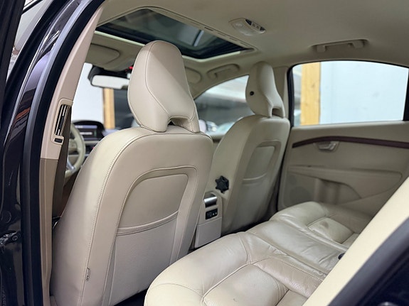 Volvo S80 14 of 17