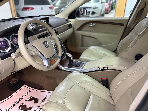 Volvo S80 10 of 17