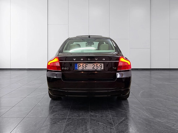 Volvo S80 6 of 17