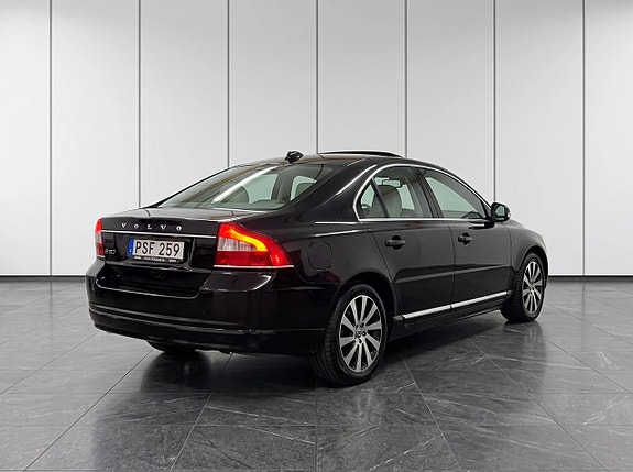 Volvo S80 4 of 17