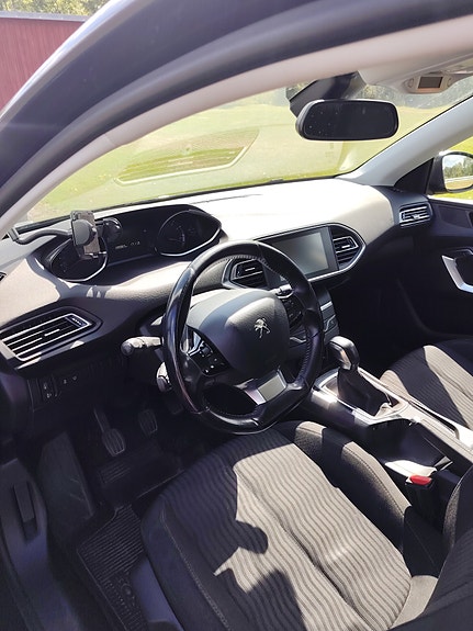 Peugeot 308 6 of 6