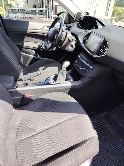 Peugeot 308 5 of 6