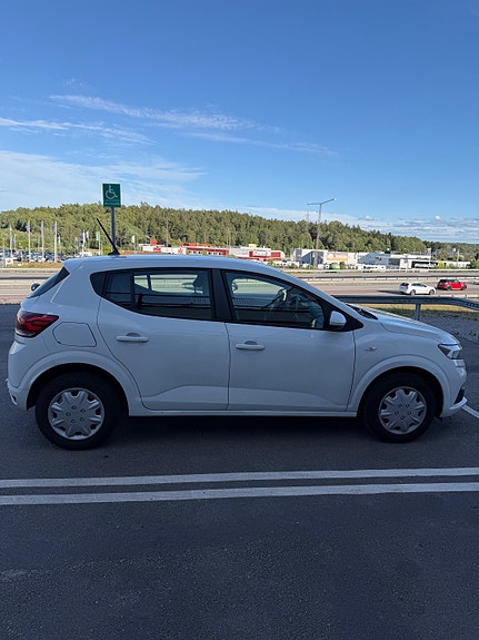 Dacia Sandero 3 of 15
