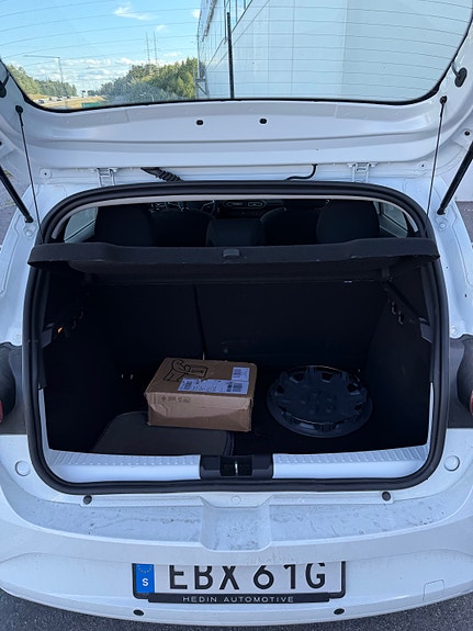 Dacia Sandero 8 of 15
