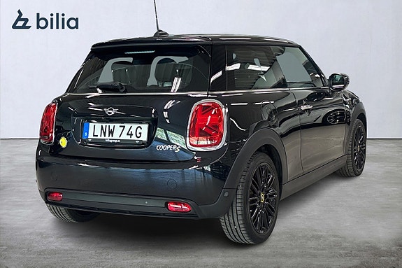 MINI Cooper SE 17 of 18