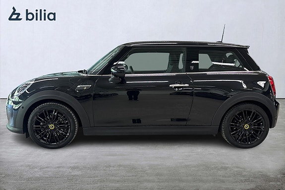 MINI Cooper SE 3 of 18