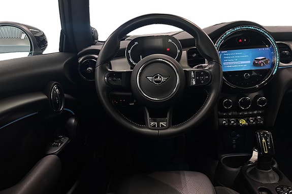 MINI Cooper SE 9 of 18