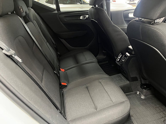Volvo XC40 21 of 22