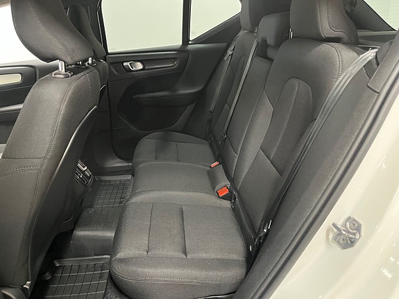 Volvo XC40 22 of 22