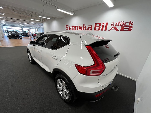 Volvo XC40 5 of 22