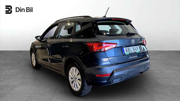 Seat Arona 3 of 12