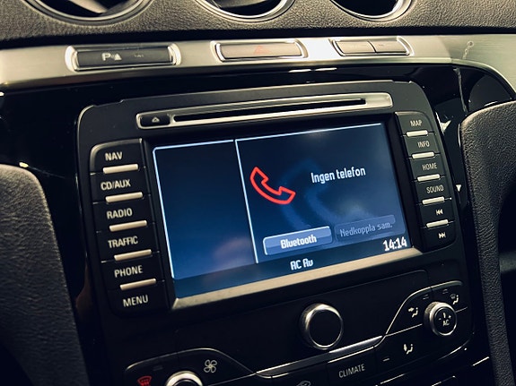 Ford S-MAX 16 of 26