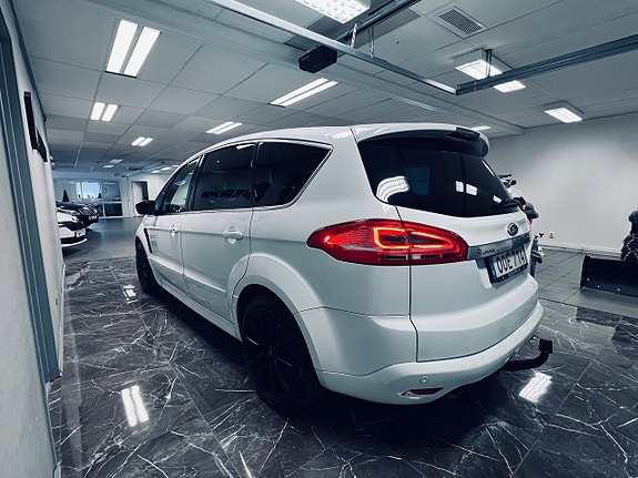 Ford S-MAX 6 of 26