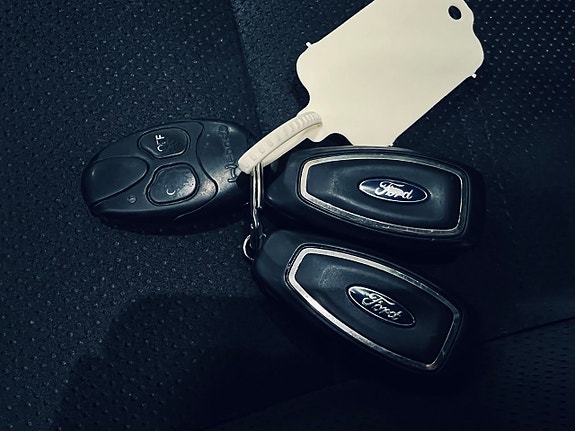 Ford S-MAX 26 of 26