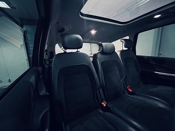 Ford S-MAX 13 of 26