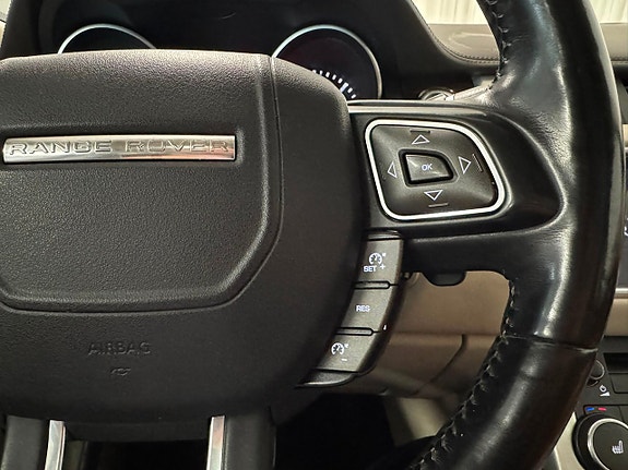 Land Rover Range Rover Evoque 25 of 30