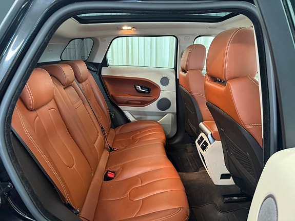 Land Rover Range Rover Evoque 28 of 30
