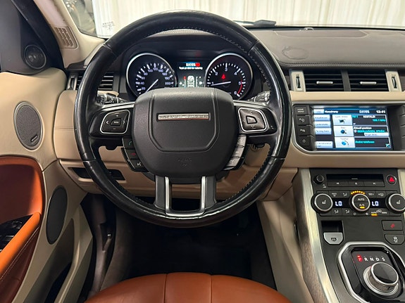 Land Rover Range Rover Evoque 14 of 30